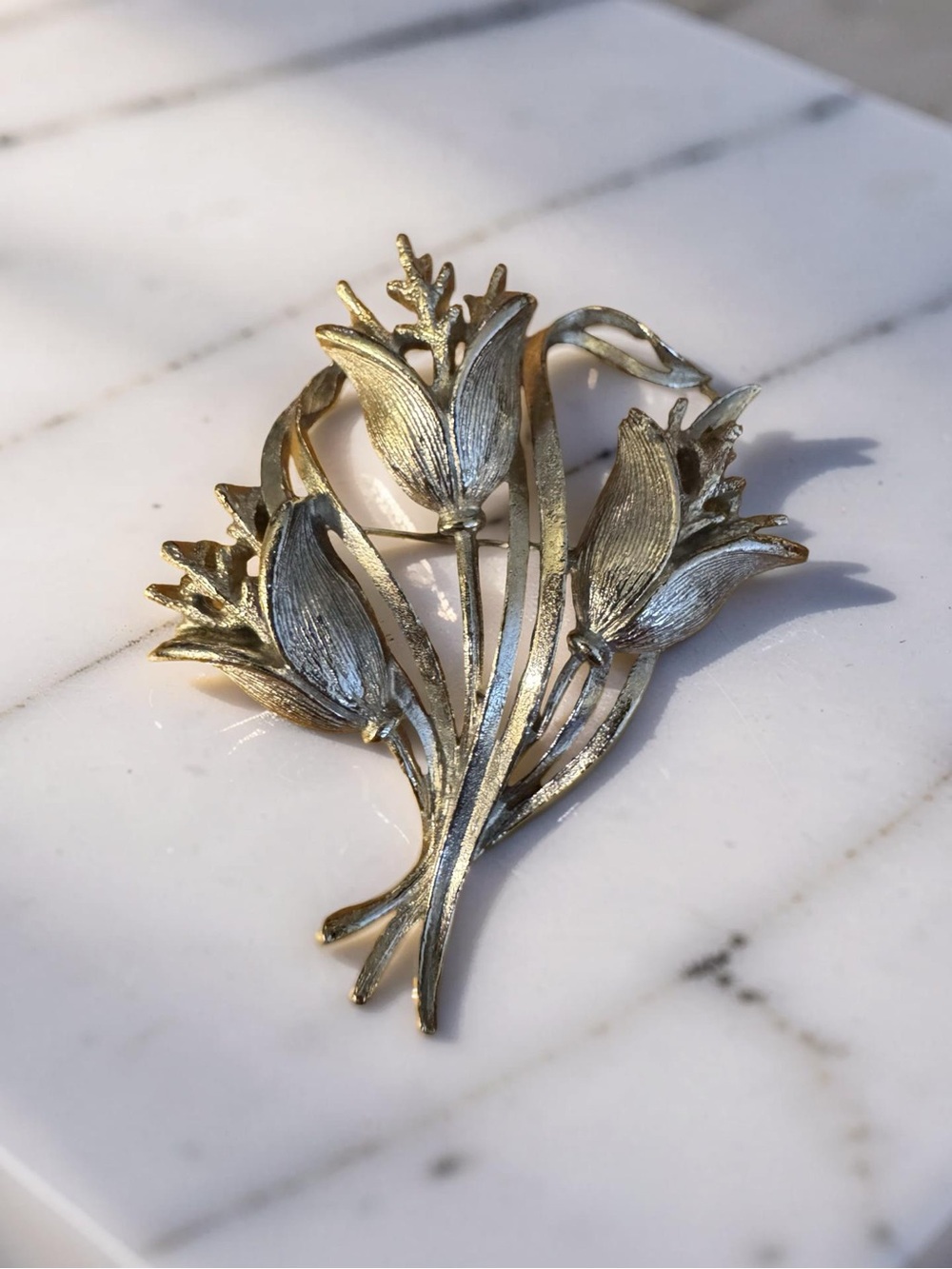 Lisner Tulip Bouquet Brooch